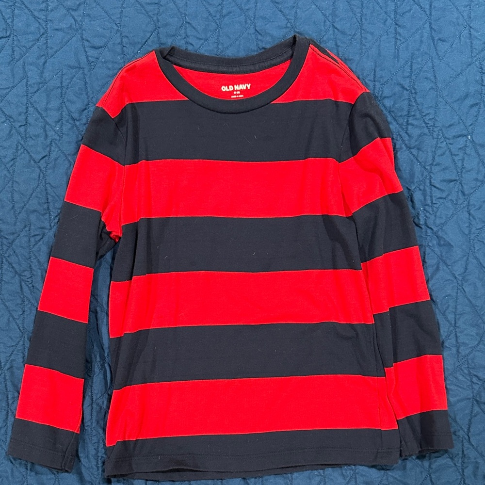 Old Navy Kids Long Sleeve Tee in Red and Black